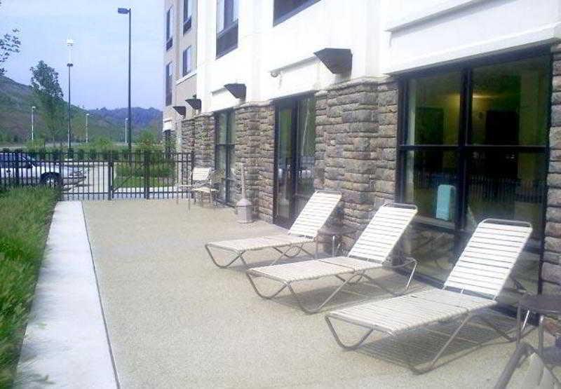 Springhill Suites Pittsburgh Mills Tarentum Konforlar fotoğraf